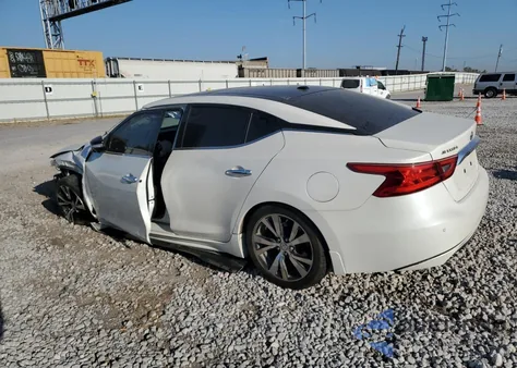 2016 Nissan Maxima 3.5S z USA, uszkodzony, nr VIN 1N4AA6AP6GC384638